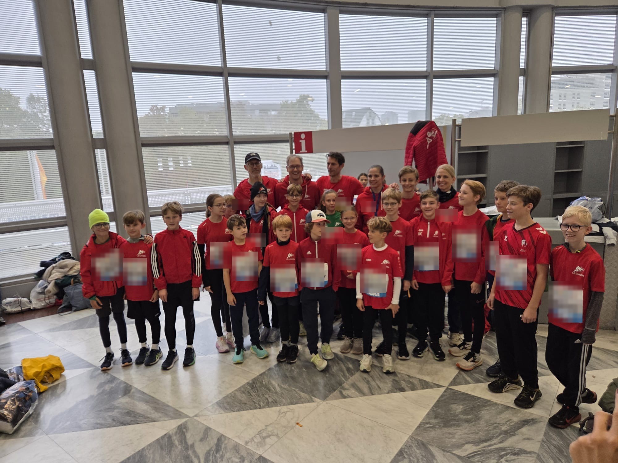 LG Langen beim Frankfurt Marathon 2026
